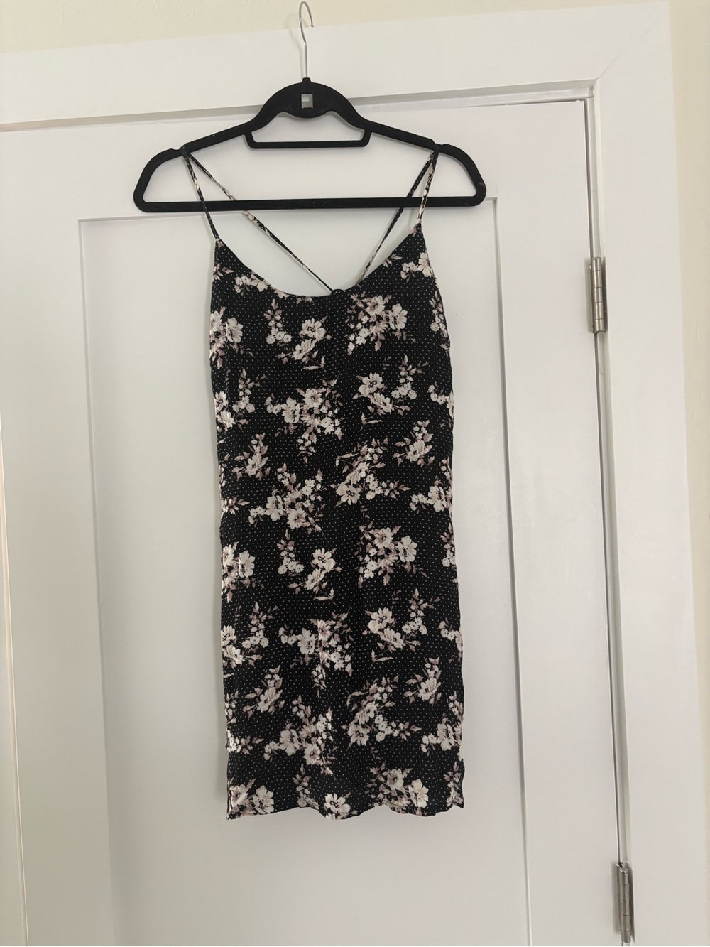 Forever 21 Black & White Ditsy Floral Mini Slip Dress - Size L